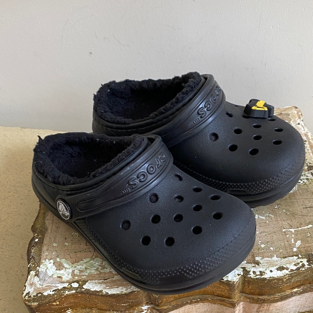 CROCS